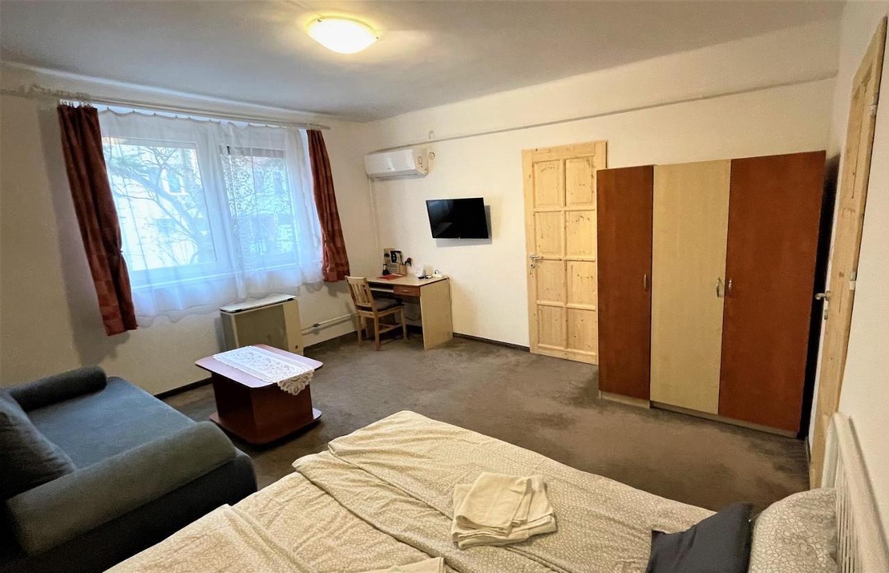 Évi Apartman Eger Kültér fotó