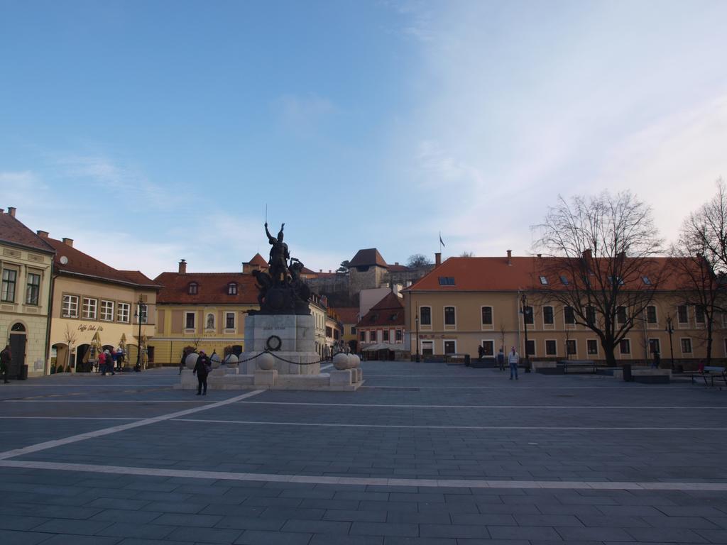 Évi Apartman Apartman Eger Kültér fotó