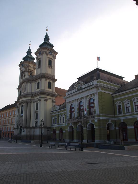 Évi Apartman Apartman Eger Kültér fotó